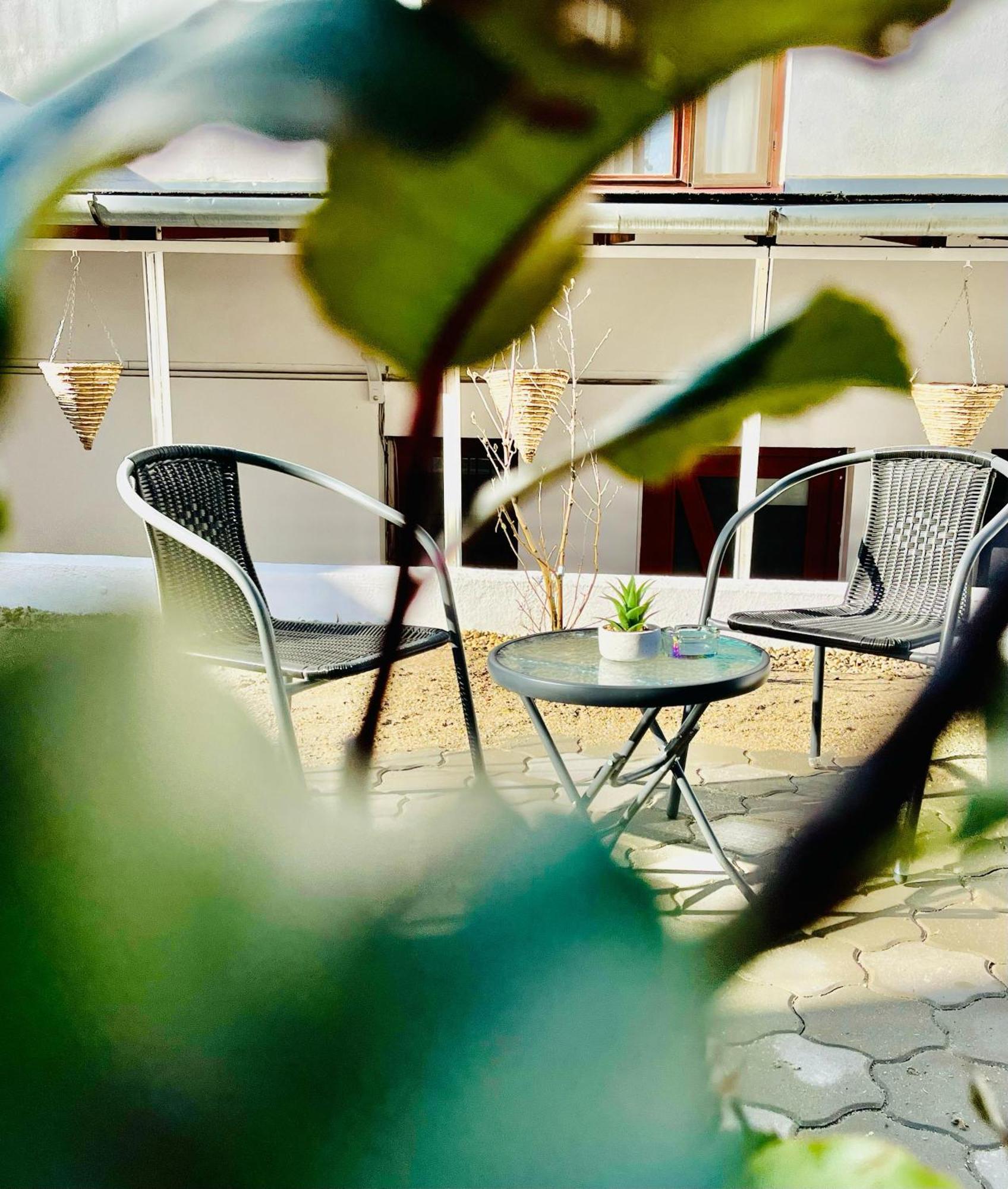 Cozy Hideout - Condo Hotel Timişoara Buitenkant foto