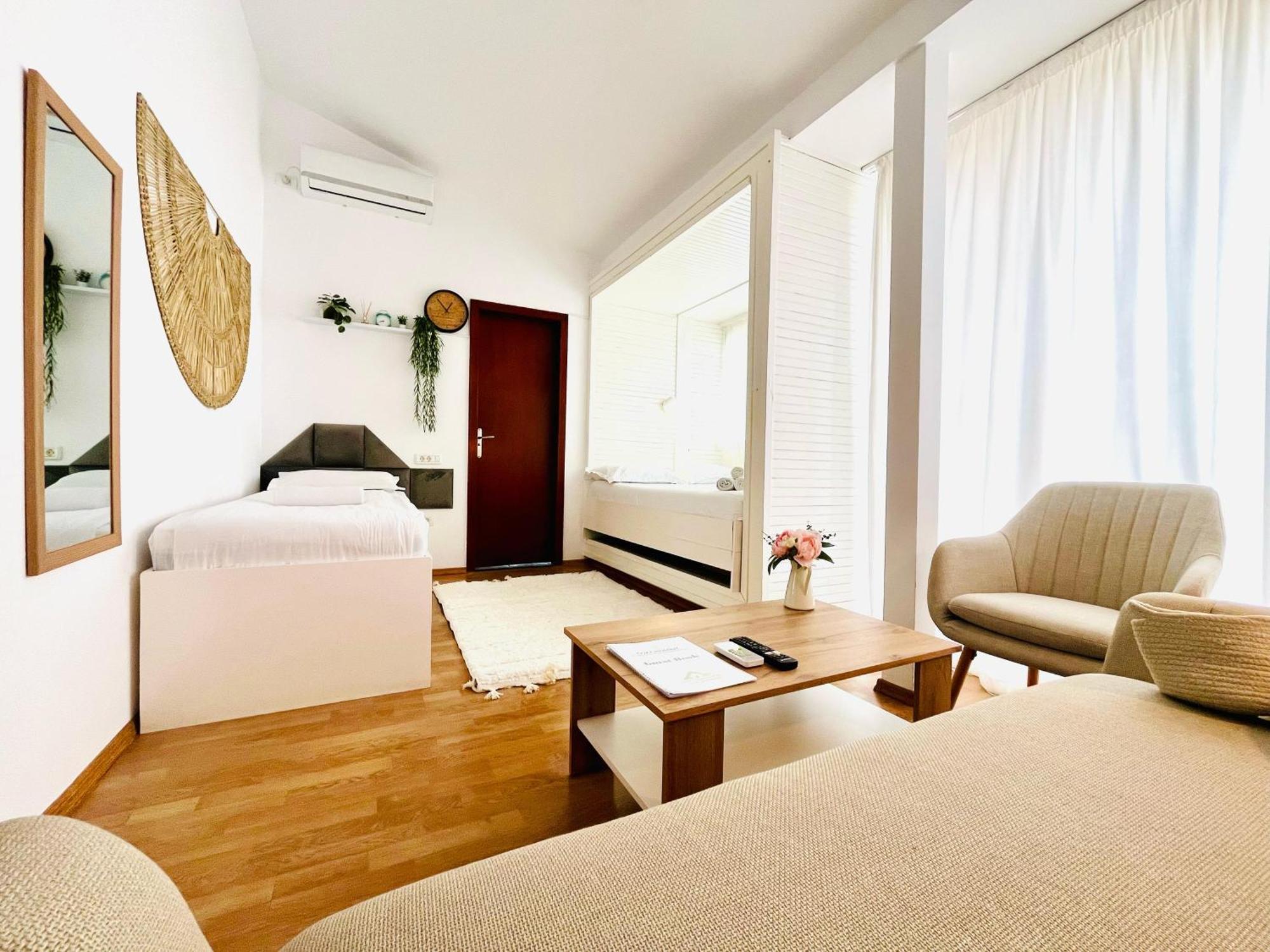 Cozy Hideout - Condo Hotel Timişoara Buitenkant foto