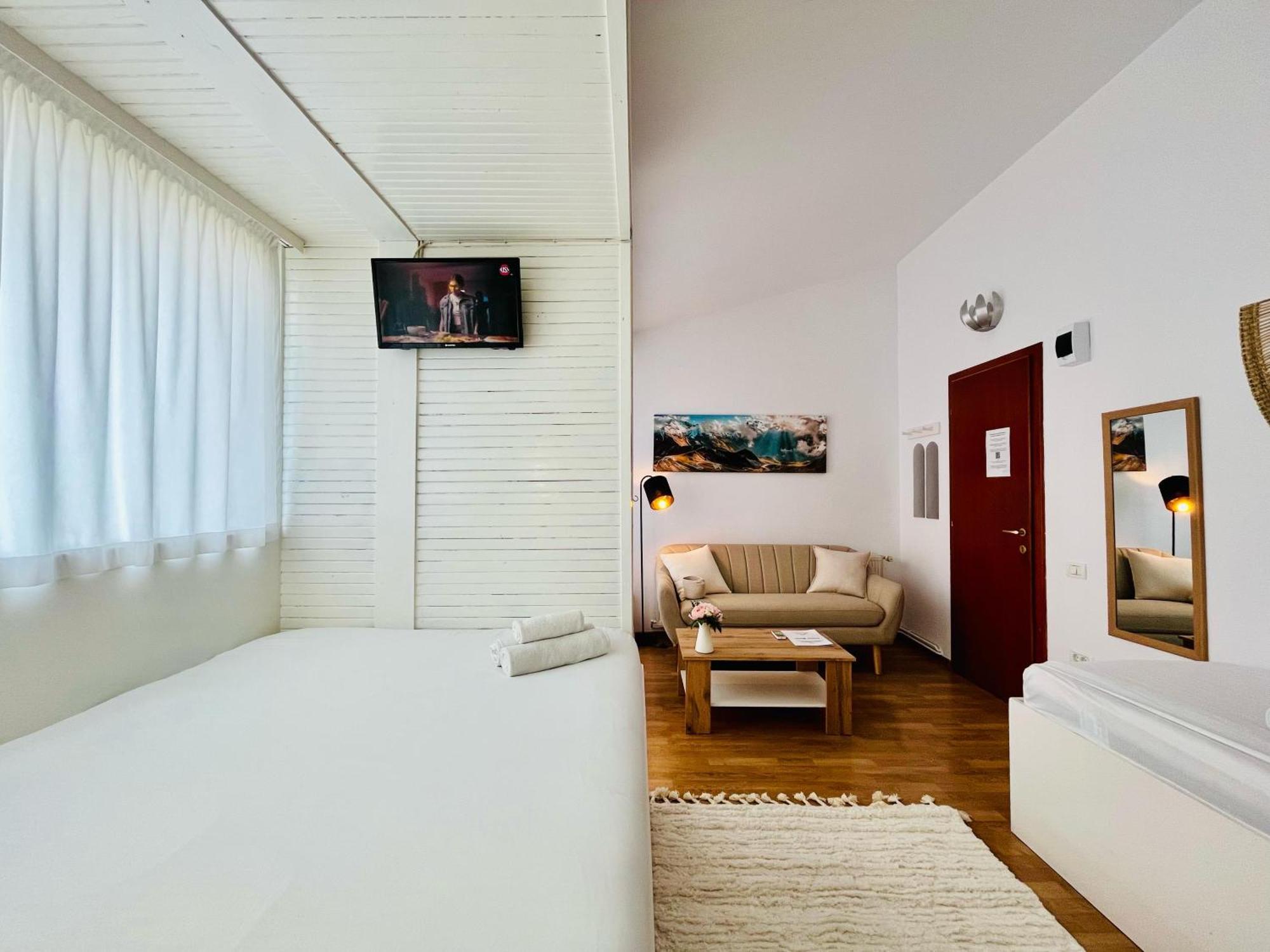 Cozy Hideout - Condo Hotel Timişoara Buitenkant foto